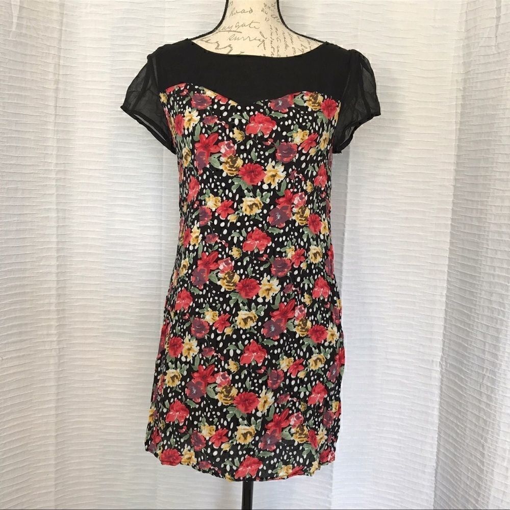 Tulle Semi-Fitted Floral Sheath Dress - M